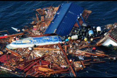 Tsunami debris in the open ocean/Courtesy of US Navy