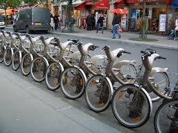 Velib in Paris is the largest bikeshare program in Europe. Photo courtesy of wiki commons.