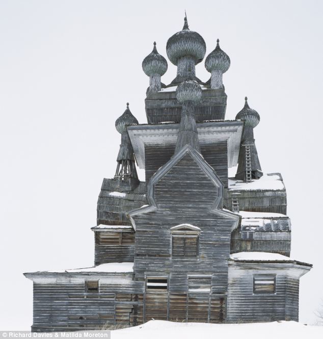 Church at Podporozhye copyright Richard Davies and Matilda Moreton