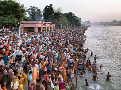 Kumbh Mela 1. Haridwar, India, 2011 © Edward Burtynsky, courtesy Nicholas Metivier Gallery Toronto Howard Greenberg Gallery and Bryce Wolkowitz Gallery New York