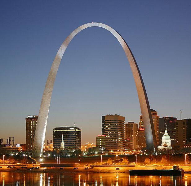 Gateway Arch at Night