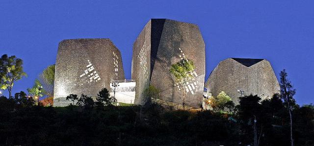 Biblioteca Parque Espana