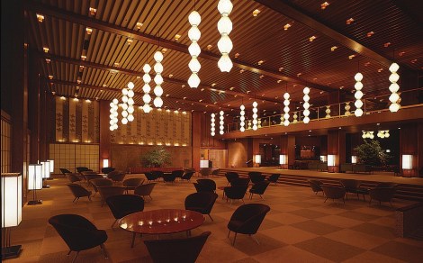 Hotel Okura lobby Courtesy of Cornichwatches