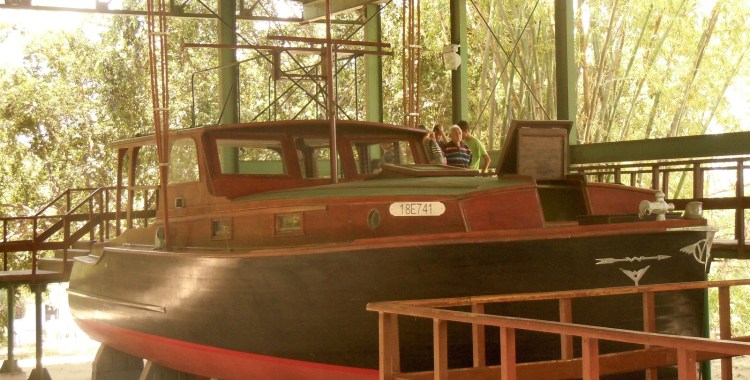 Ernest Hemingway’s beloved fishing boat Pilar is restored and a permanent attraction at his perfectly preserved home Finca Vigia. He remains an icon on the island in favorite bars, restaurants and locations.