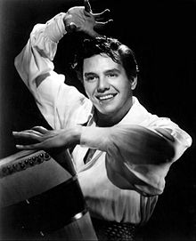 Desi Arnaz in 1950 as a musician. 