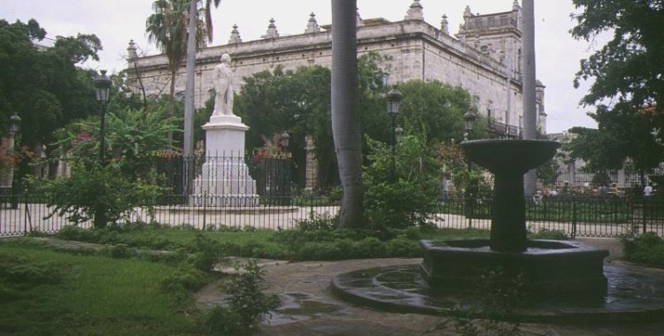 Plaza de Armas (Courtesy of Viajes Hoteles)