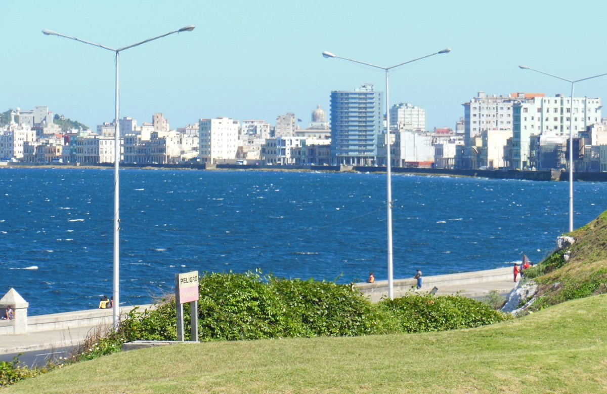 The Malecón in Havana, where the land meets the sea – a magnet for meeting up and socializing