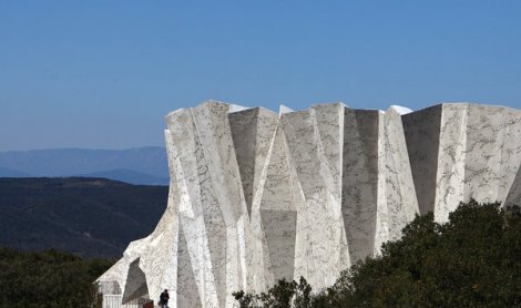 Exterior of the Cavern created to replicate the Chauvet Cave and its 35,000 year old paintings. Photo by Pierre Terdjman