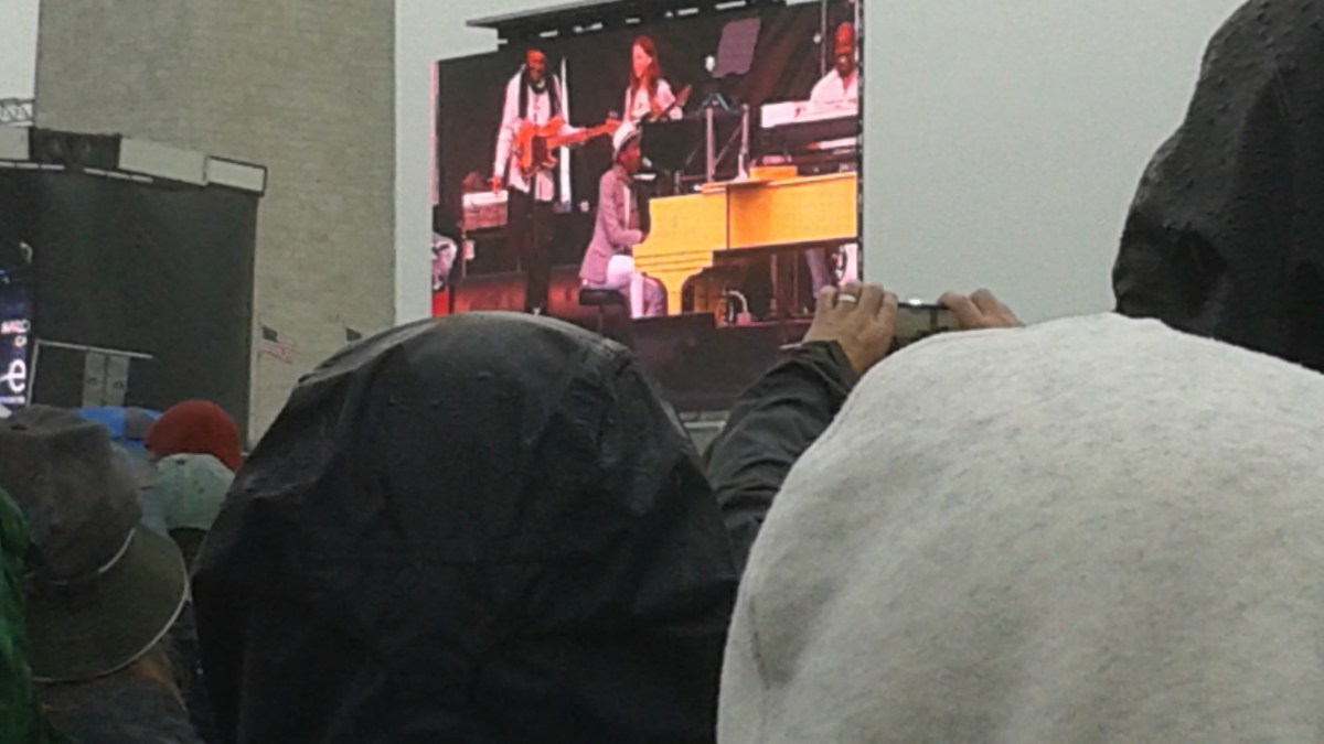 Great music kept the crowd grooving despite the continuous rain.