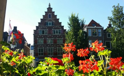 Amsterdam Canal by Aik Meeuse 2016