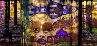 Klimt designs are larger than life in the Atelier projections. 