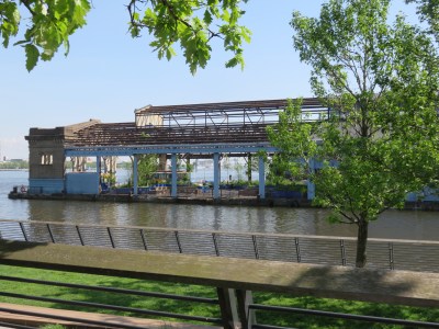 Totally renovated Cherry Street Pier, viewed from Race Street Park (Roberta Faul-Zeitler CC:3.0)